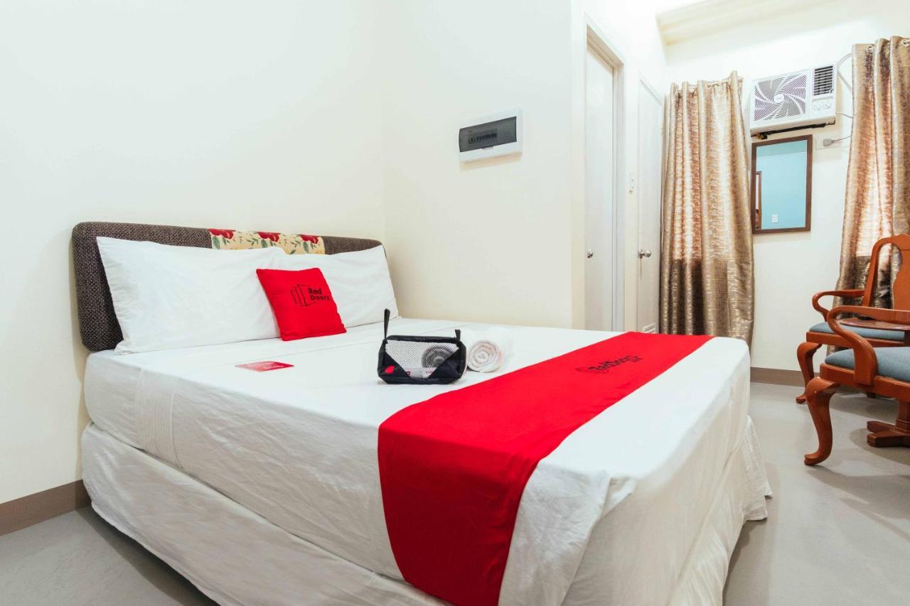 Reddoorz Plus @ It Park 세부 외부 사진